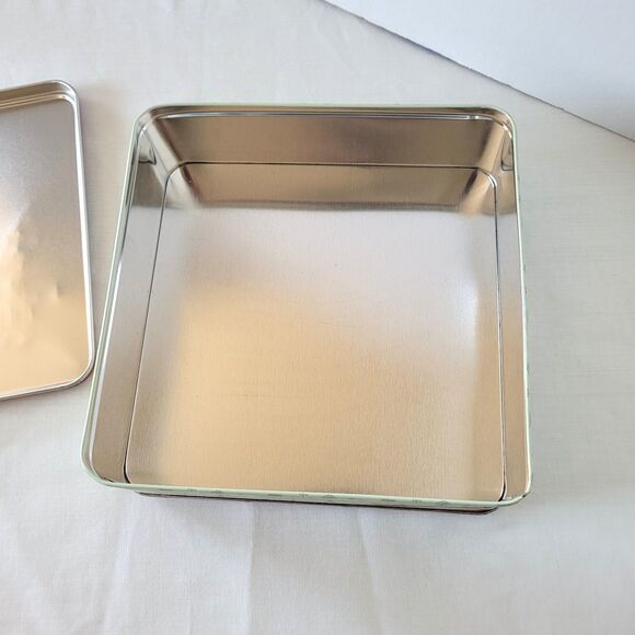 Vintage 1997 Monopoly Cookie Tin Collector’s Tin - Picture 8 of 11